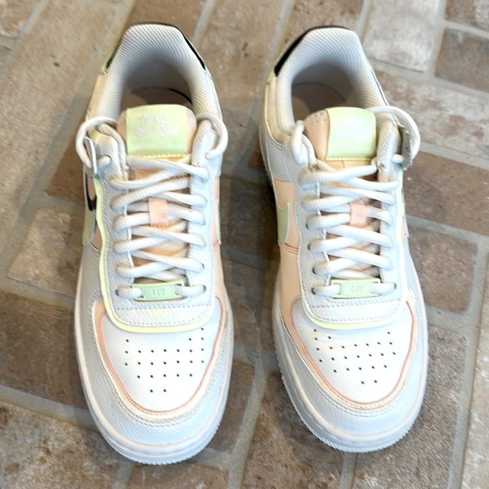 Nike Air Force 1 platform court sneakers